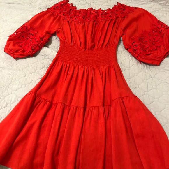 Women’s dress - Picture 1 of 4